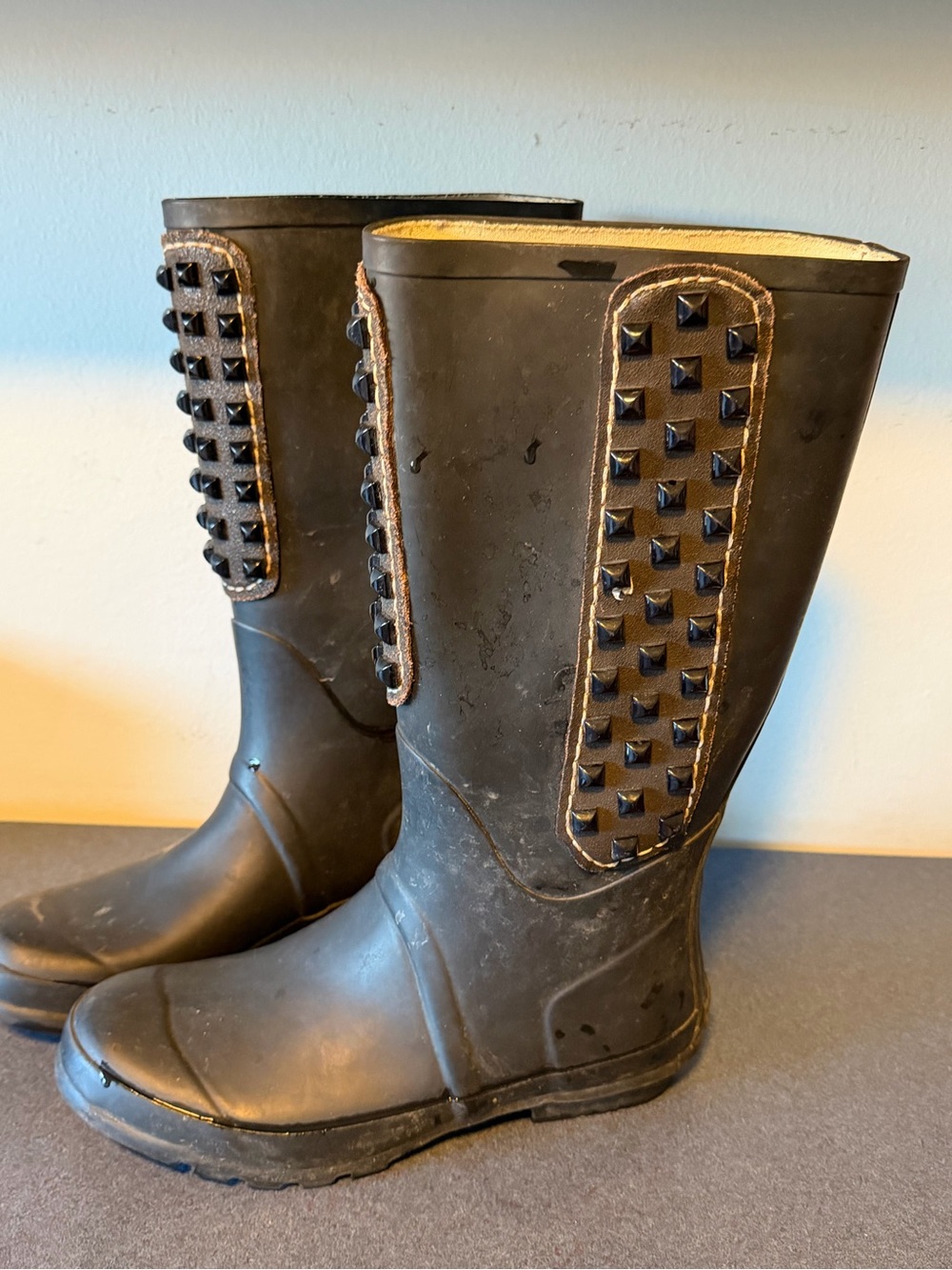 BCBG Max Azria Women's Studded Mid-Calf Rain Boots Size 10